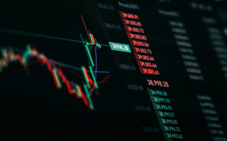 Stock,Market,Analysis,,Business,,Finance,And,Investment.,Finance,Analyst,Analyzing