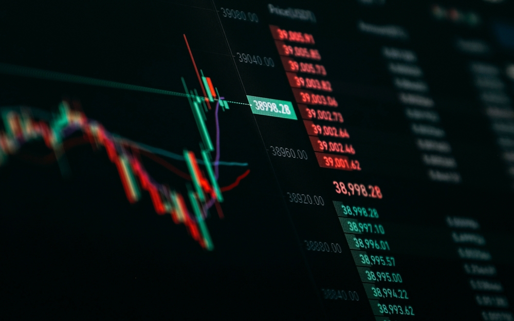 Stock,Market,Analysis,,Business,,Finance,And,Investment.,Finance,Analyst,Analyzing