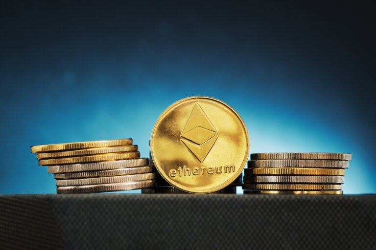 Stacks,Of,Shiny,Ethereum,Cryptocurrencies,Are,Artistically,Arranged,On,A