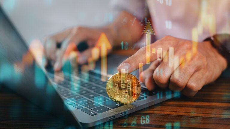 Businessman,Exploring,Bitcoin,Investment,Opportunities,To,Generate,Passive,Income,Through
