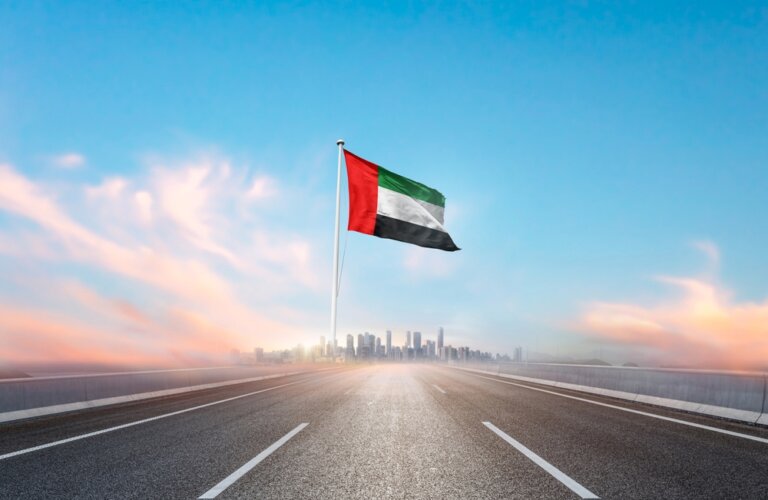 United,Arab,Emirates,National,Flag,With,Mast,Waving,With,Beautiful