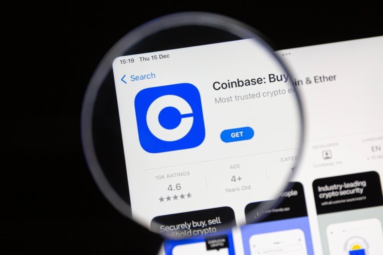 Ostersund,,Sweden,-,Dec,15,,2022:,Coinbase,App,Under,A